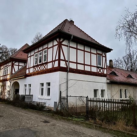 Delux Ferienwohnung Kunstgalerie Und Ilmradweg Kranichfeld Exterior photo